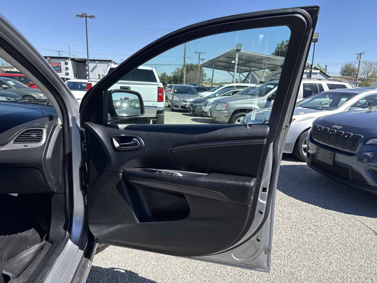 Used 2017 Dodge Journey Crossroad image 19