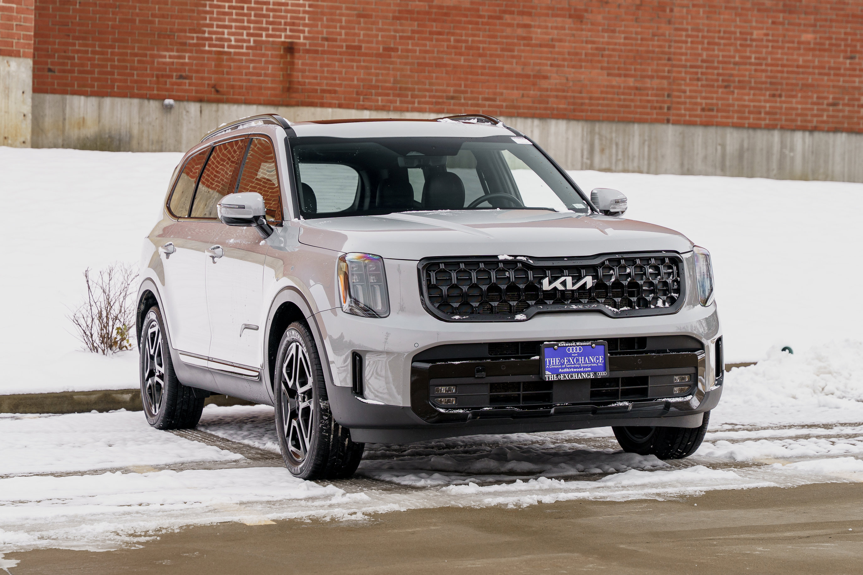 Used 2024 Kia Telluride SX Prestige X-Line image 2