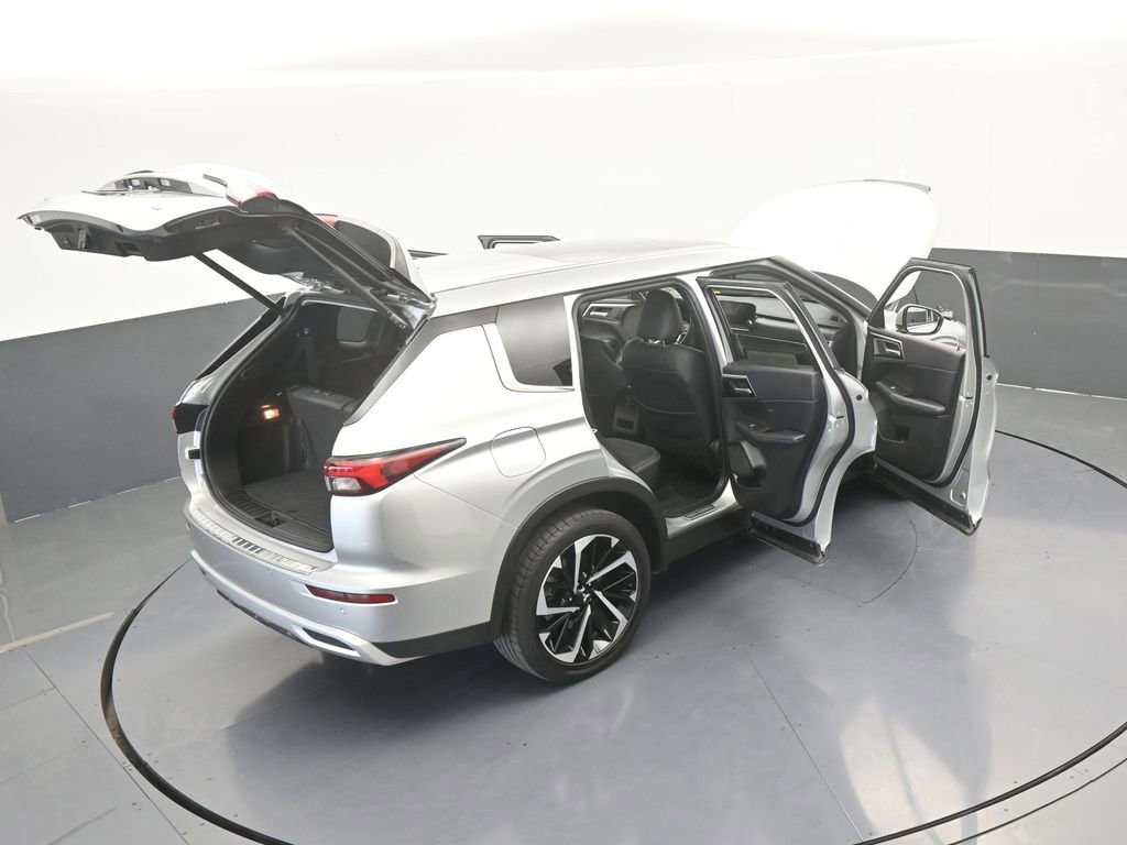 Used 2024 Mitsubishi Outlander SE image 79