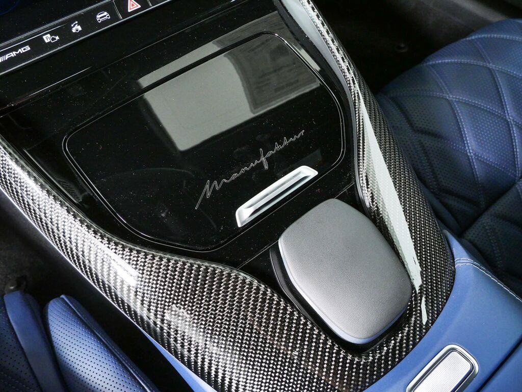 Used 2025 Mercedes-Benz SL 63 AMG 4MATIC image 17