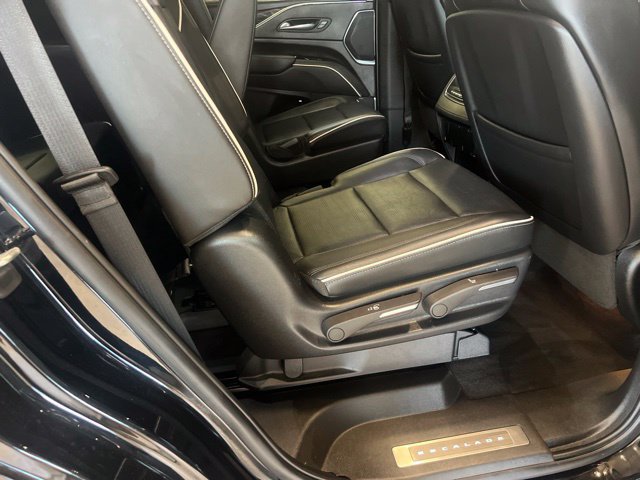 Used 2022 Cadillac Escalade Sport w/ Touring Package AWD/4WD image 14