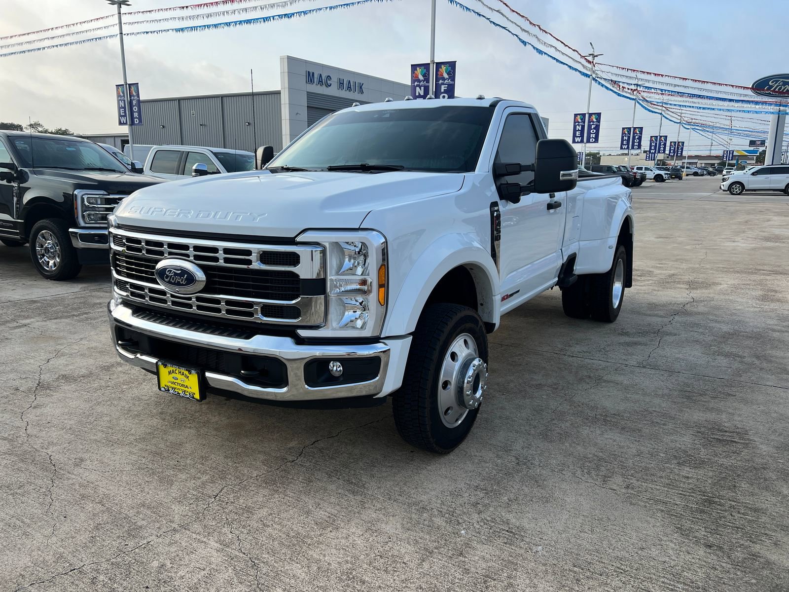 Used 2026 Ford F450 XLT w/ 360-Degree Camera Package AWD/4WD image 7