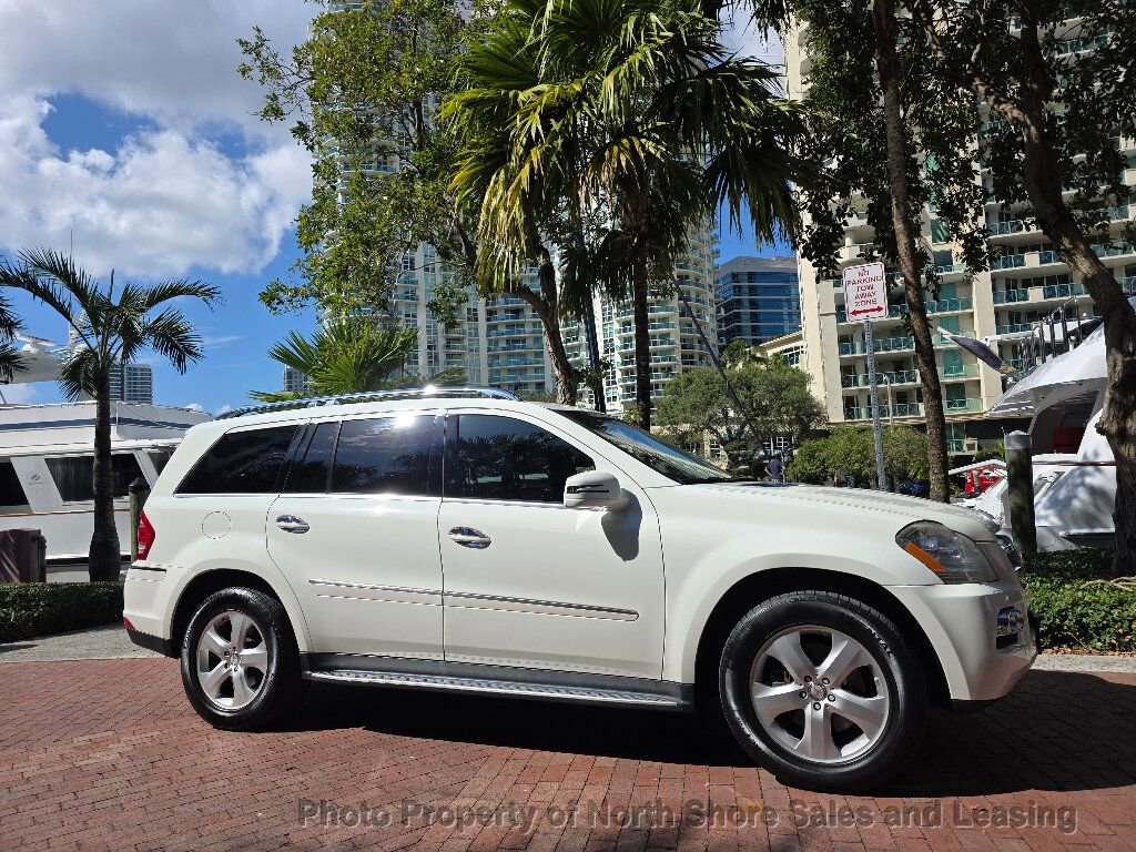 Used 2011 Mercedes-Benz GL 450 4MATIC image 2