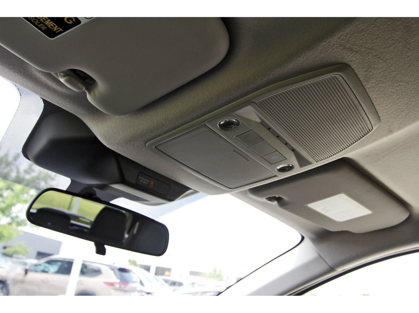 Certified 2025 Nissan Kicks SR FWD image 23