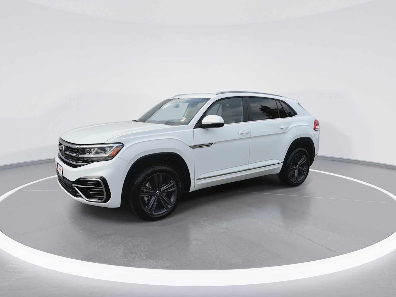 Used 2020 Volkswagen Atlas Cross Sport SE image 4