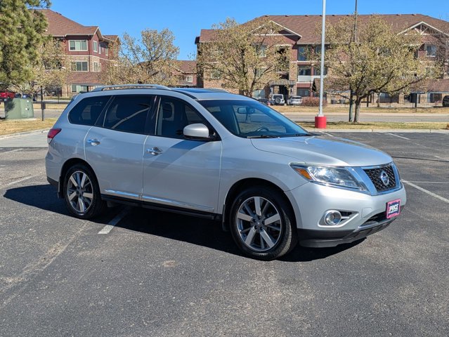 Used 2014 Nissan Pathfinder Platinum w/ Platinum Premium Package image 3