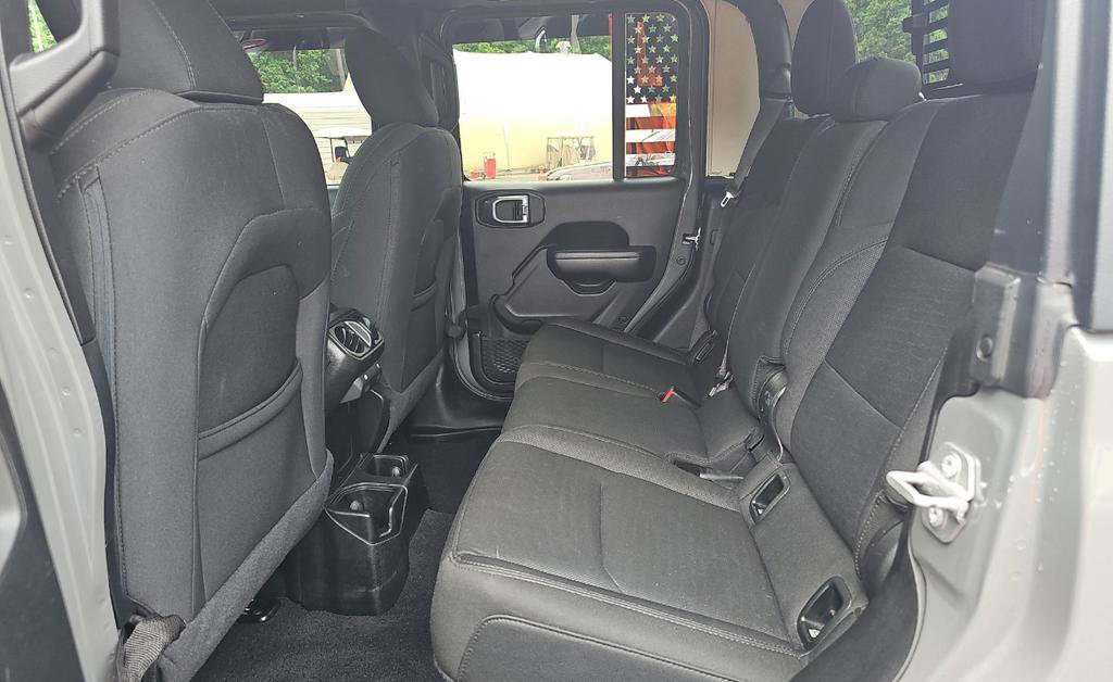 Used 2020 Jeep Gladiator Sport w/ Quick Order Package 24S AWD/4WD image 18