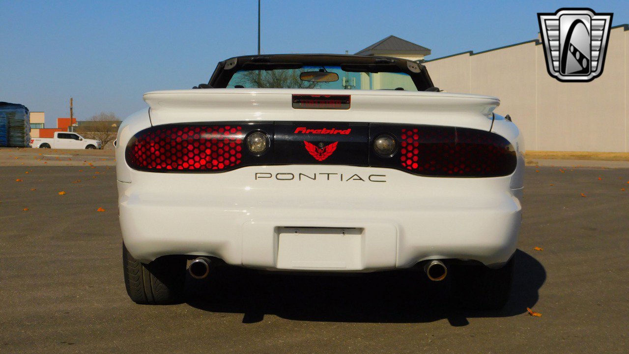 Used 2002 Pontiac Firebird Convertible image 4