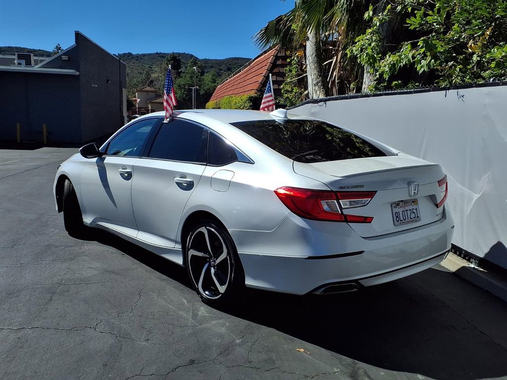 Used 2019 Honda Accord Sport image 4