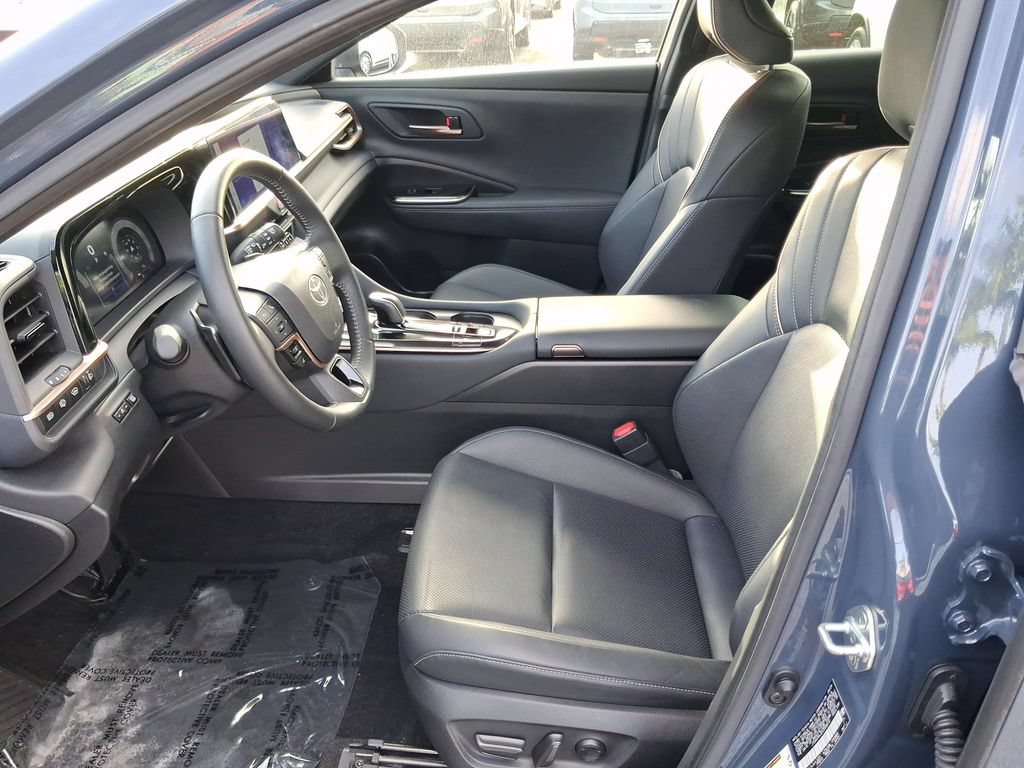 Used 2025 Toyota Crown Signia AWD/4WD image 14