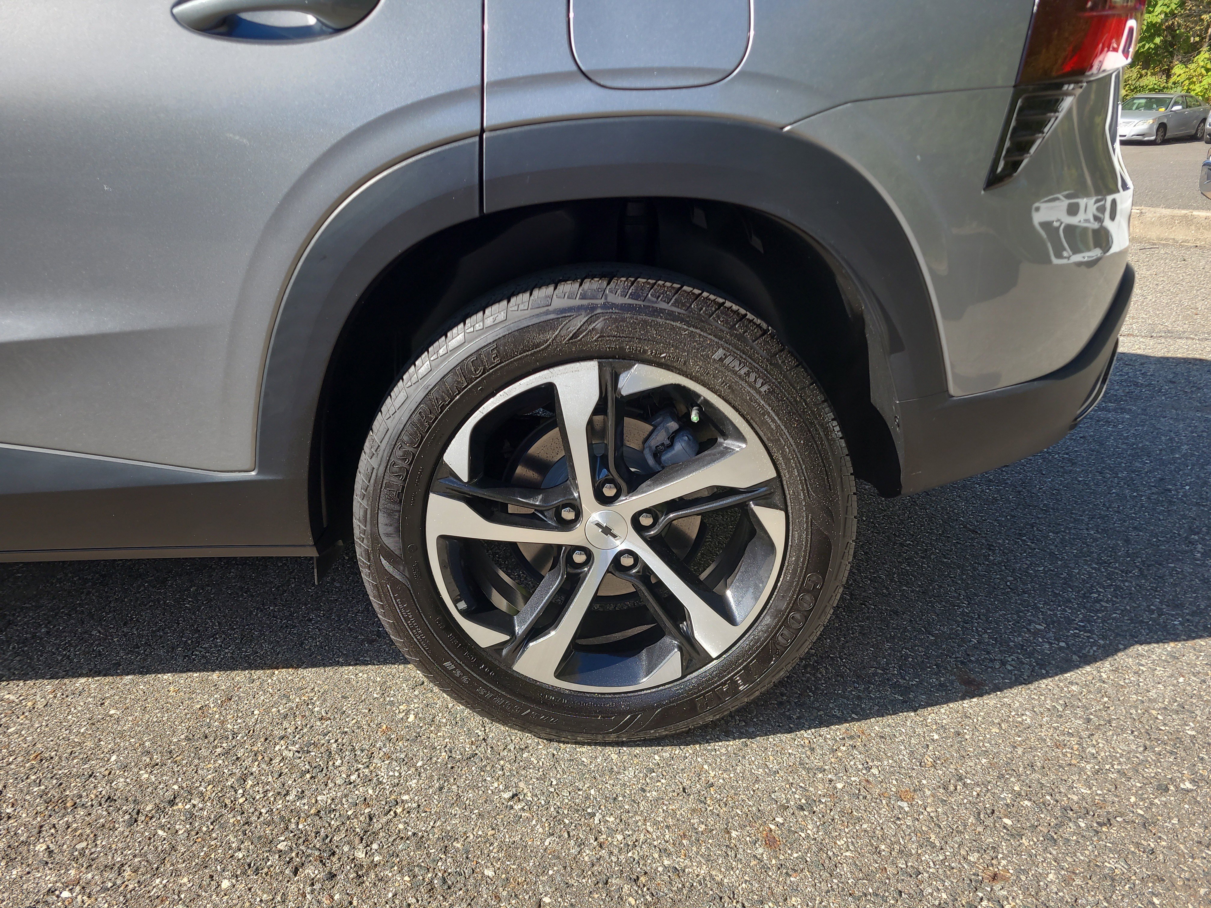 Used 2024 Chevrolet Trax RS image 11