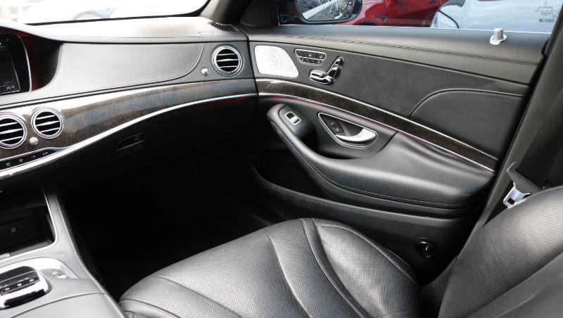 Used 2016 Mercedes-Benz S 550 Sedan image 19