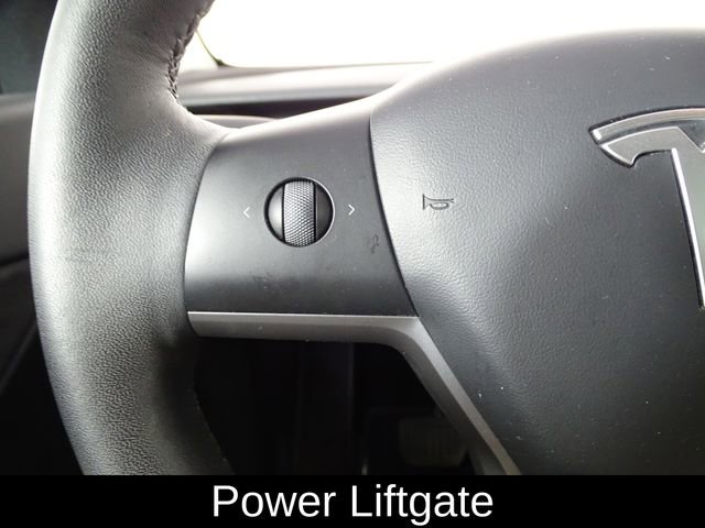 Used 2022 Tesla Model Y Long Range image 23