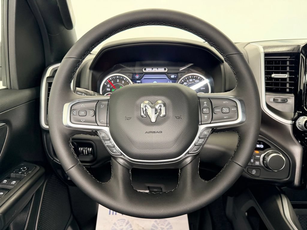 New 2026 RAM 1500 Big Horn AWD/4WD image 16