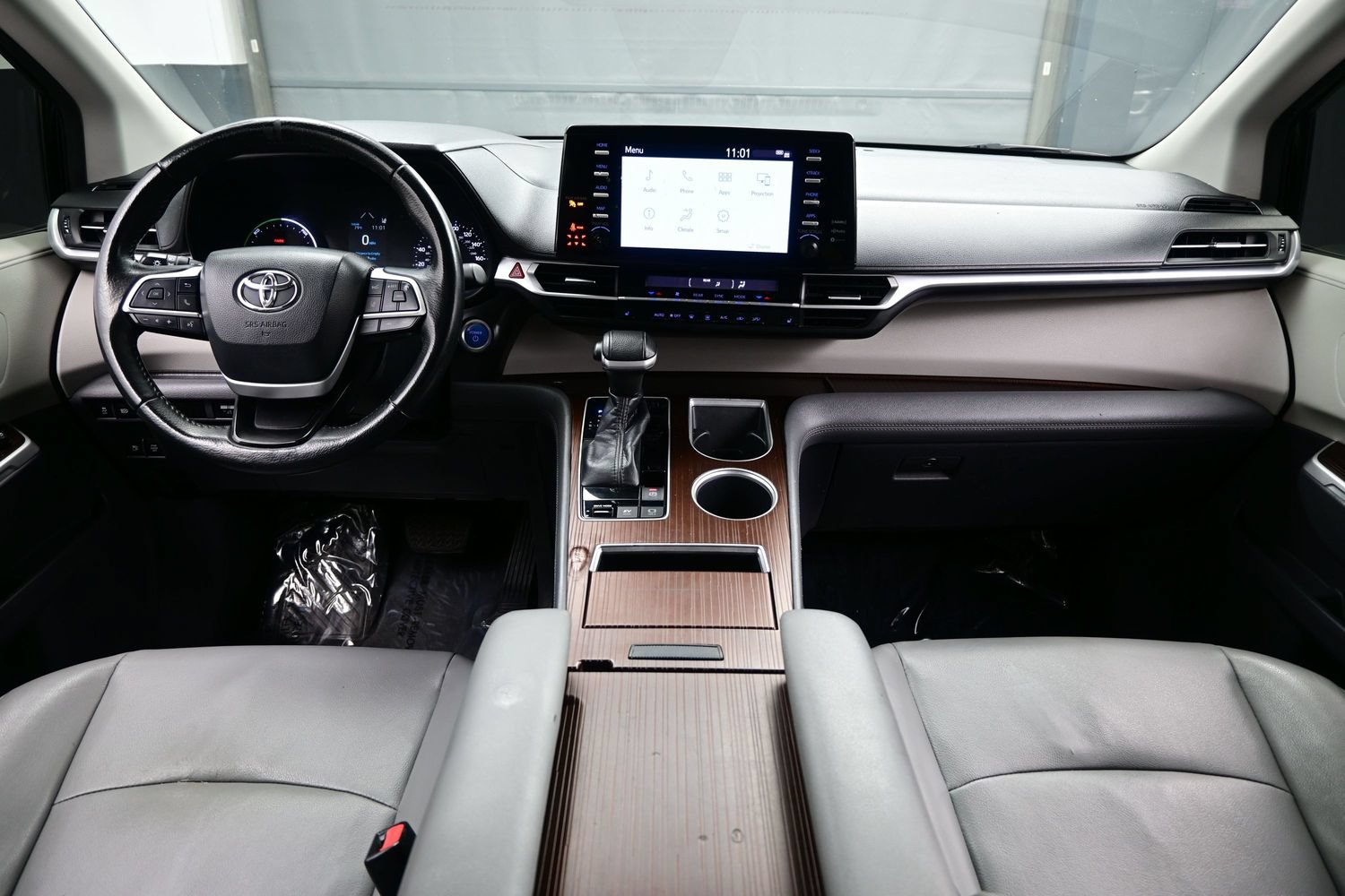 Used 2022 Toyota Sienna XLE FWD image 18