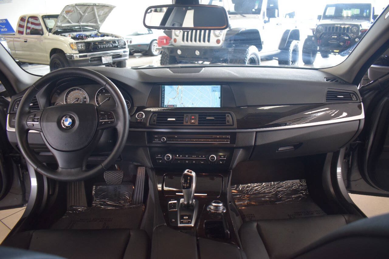 Used 2012 BMW 528i Sedan RWD image 46