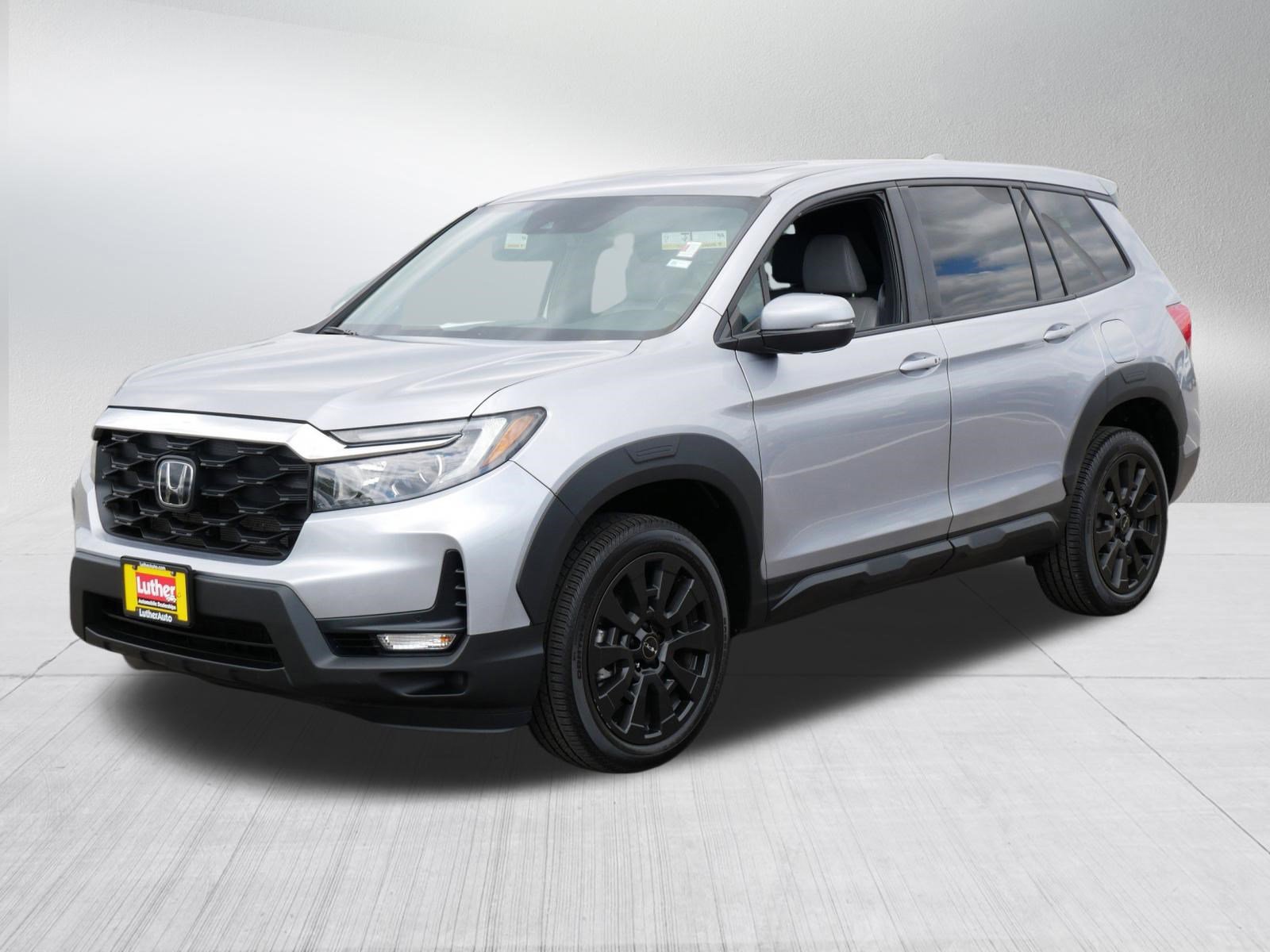 Used 2023 Honda Passport EX-L image 3
