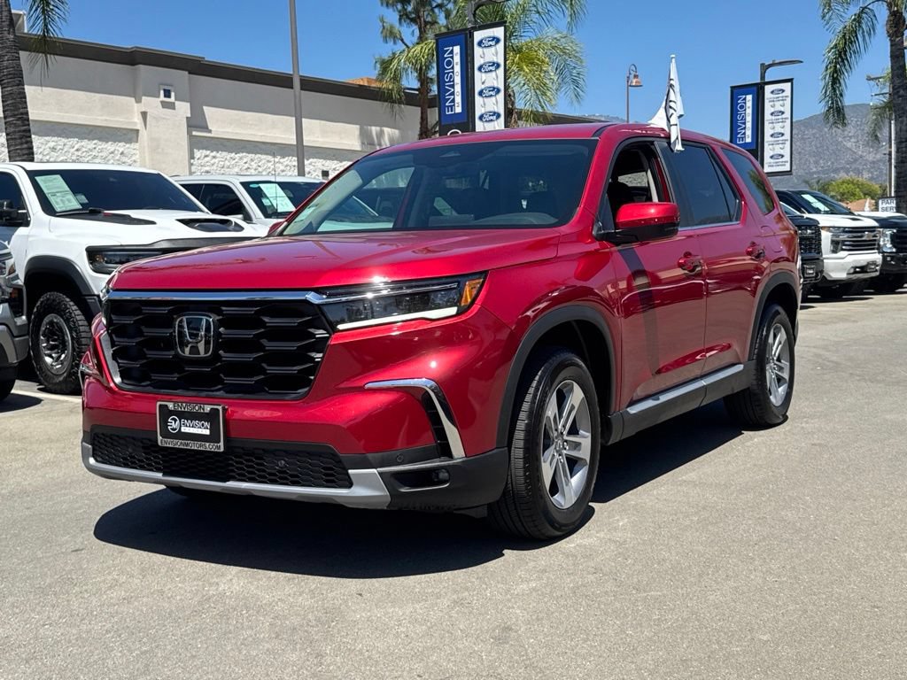 Used 2025 Honda Pilot EX-L image 6