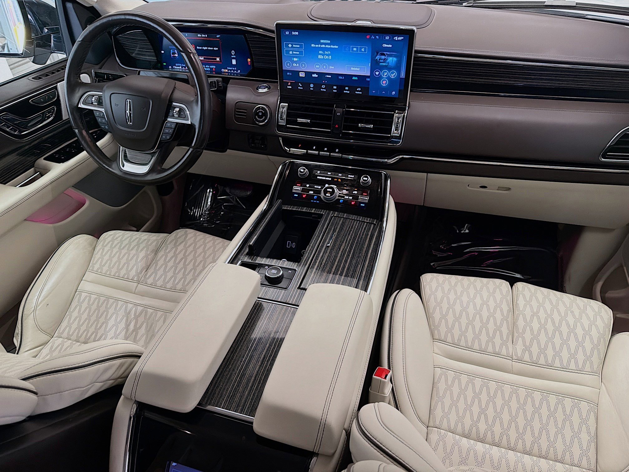 Used 2023 Lincoln Navigator Black Label image 12