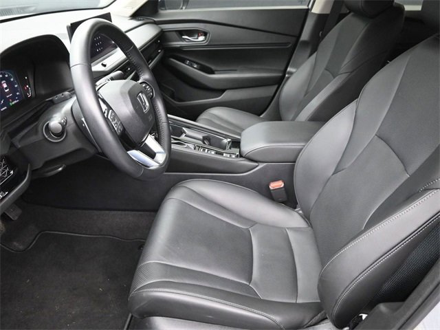 Used 2024 Honda Accord Touring image 17