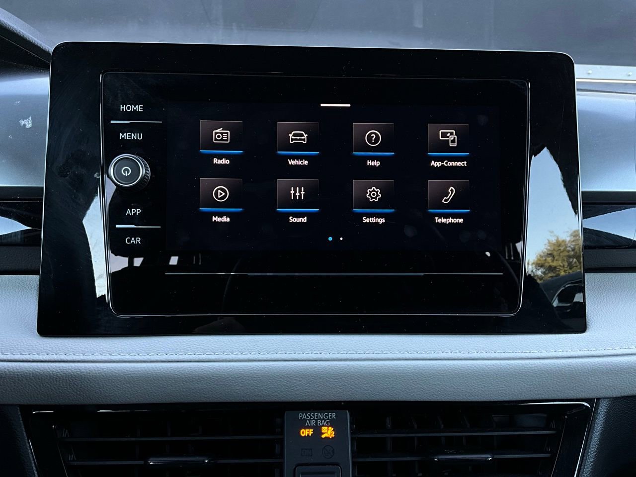 Used 2025 Volkswagen Taos S image 28