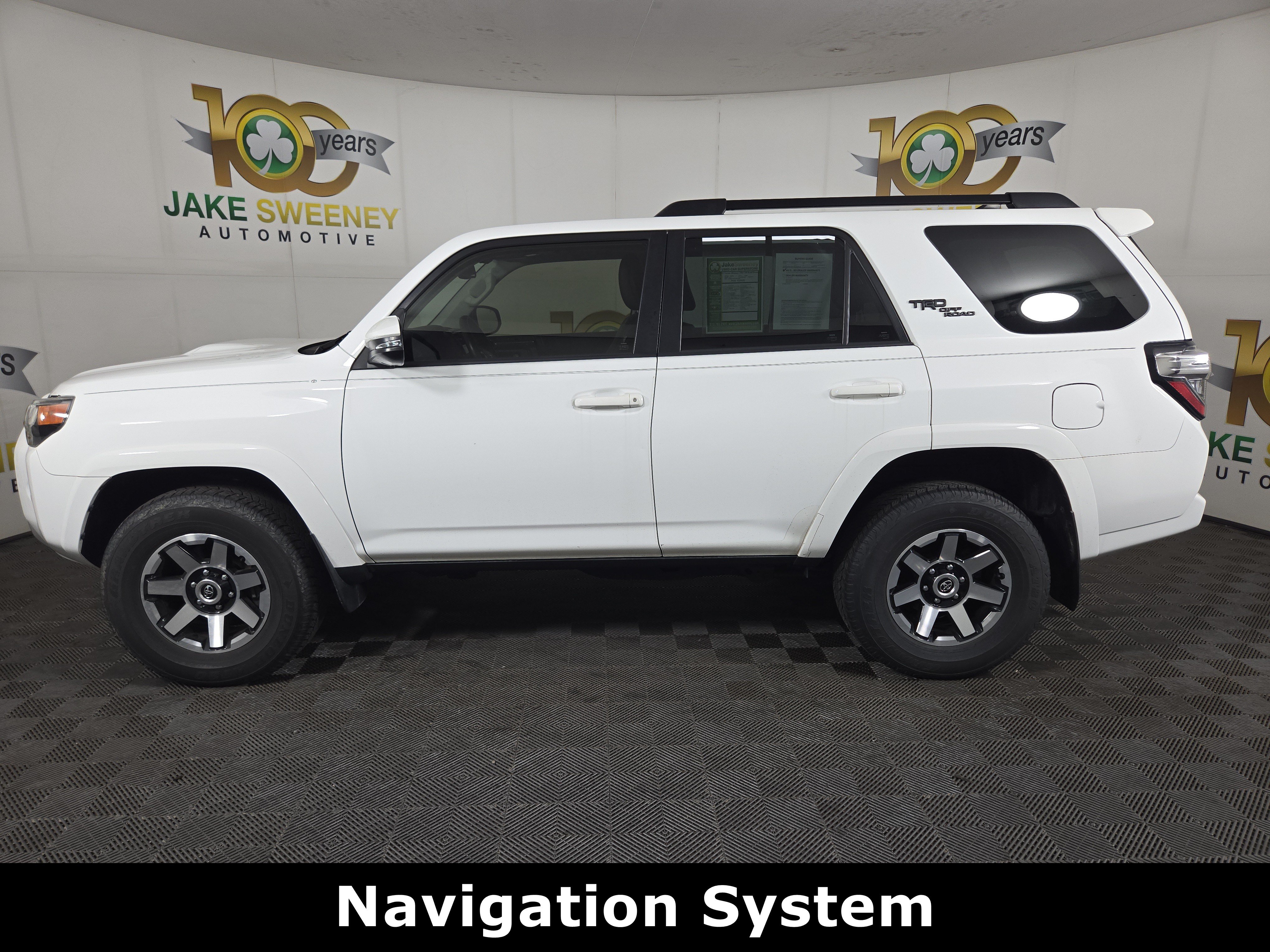 Used 2022 Toyota 4Runner TRD Off-Road Premium w/ Moonroof Package AWD/4WD image 4