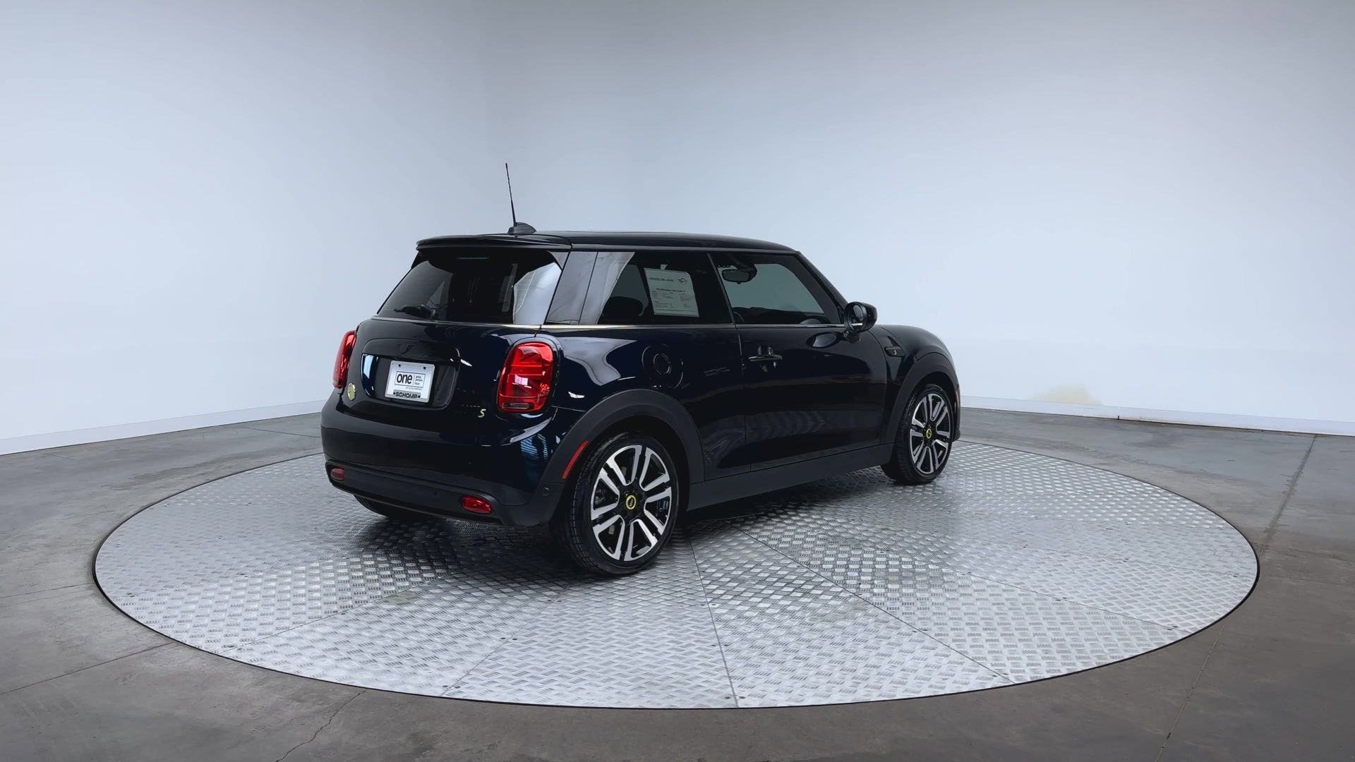 Certified 2024 MINI Cooper SE FWD image 8