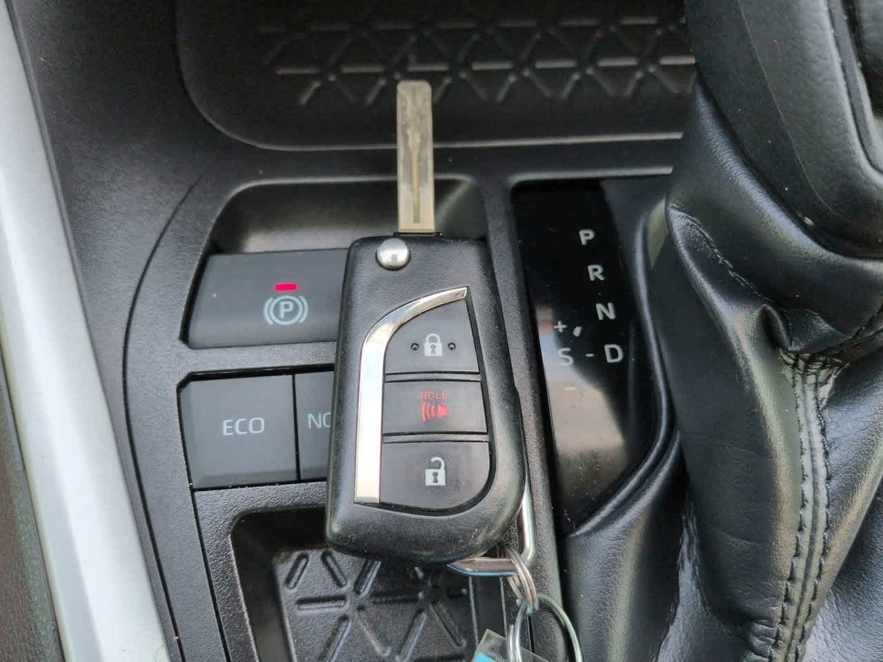 Certified 2024 Toyota RAV4 LE FWD image 25