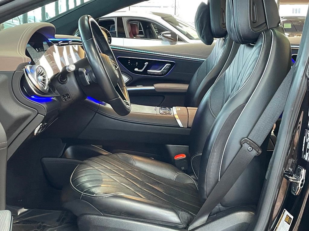 Used 2022 Mercedes-Benz EQS 580 4MATIC Sedan image 11