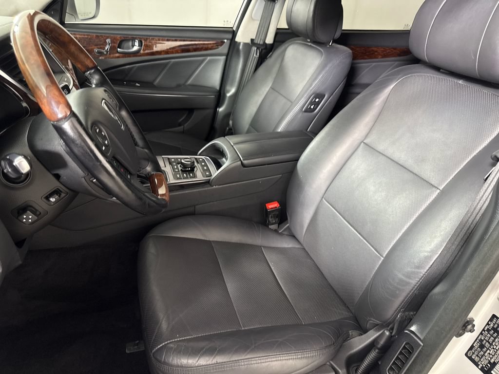 Used 2016 Hyundai Equus Signature RWD image 11