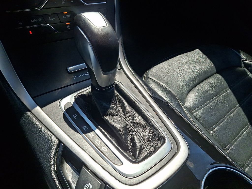 Used 2017 Ford Edge SEL w/ Equipment Group 201A image 16