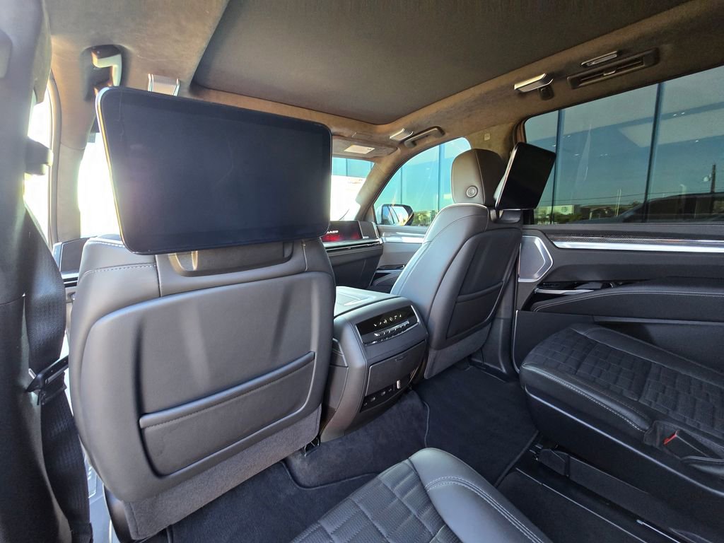 Used 2025 Cadillac Escalade V w/ LPO, Floor Liner Package AWD/4WD image 19