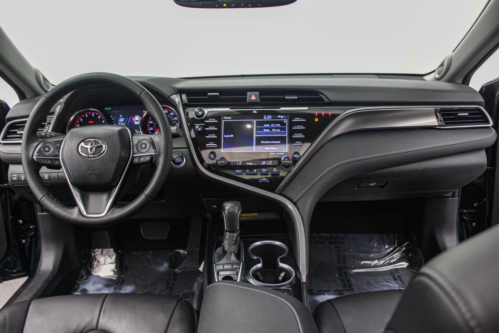 Used 2020 Toyota Camry XSE FWD image 28