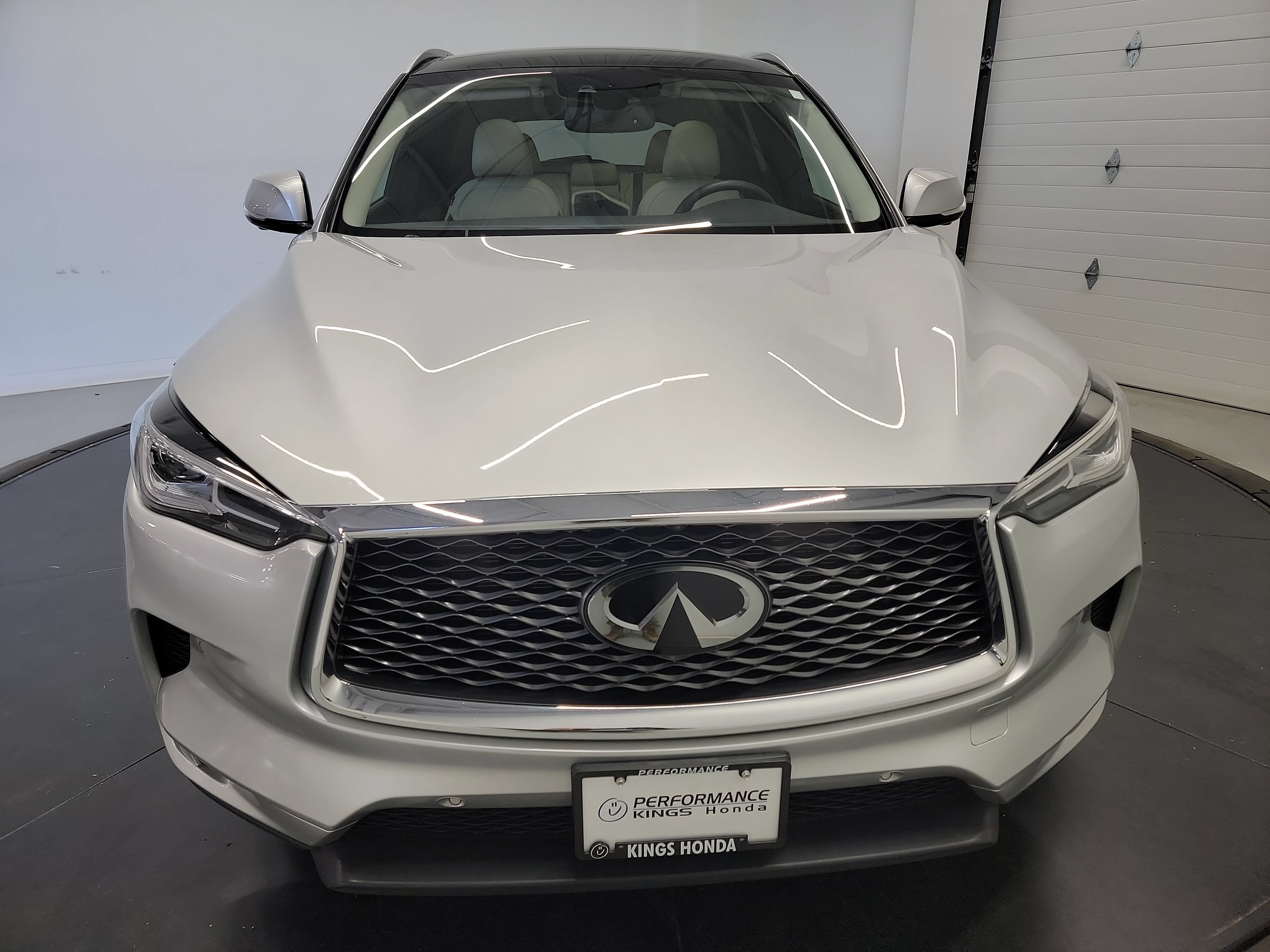 Used 2020 INFINITI QX50 Essential AWD/4WD image 2