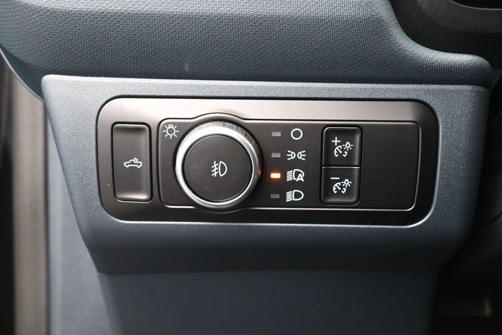 Used 2025 Ford Maverick Lobo AWD/4WD image 19