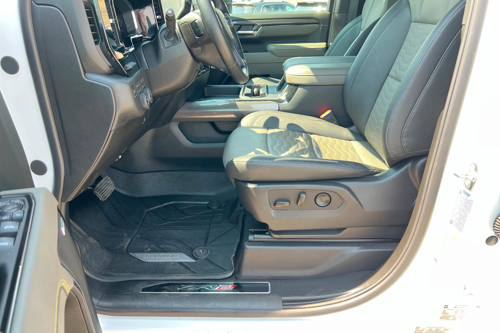 Used 2026 Chevrolet Silverado 2500 ZR2 AWD/4WD image 19