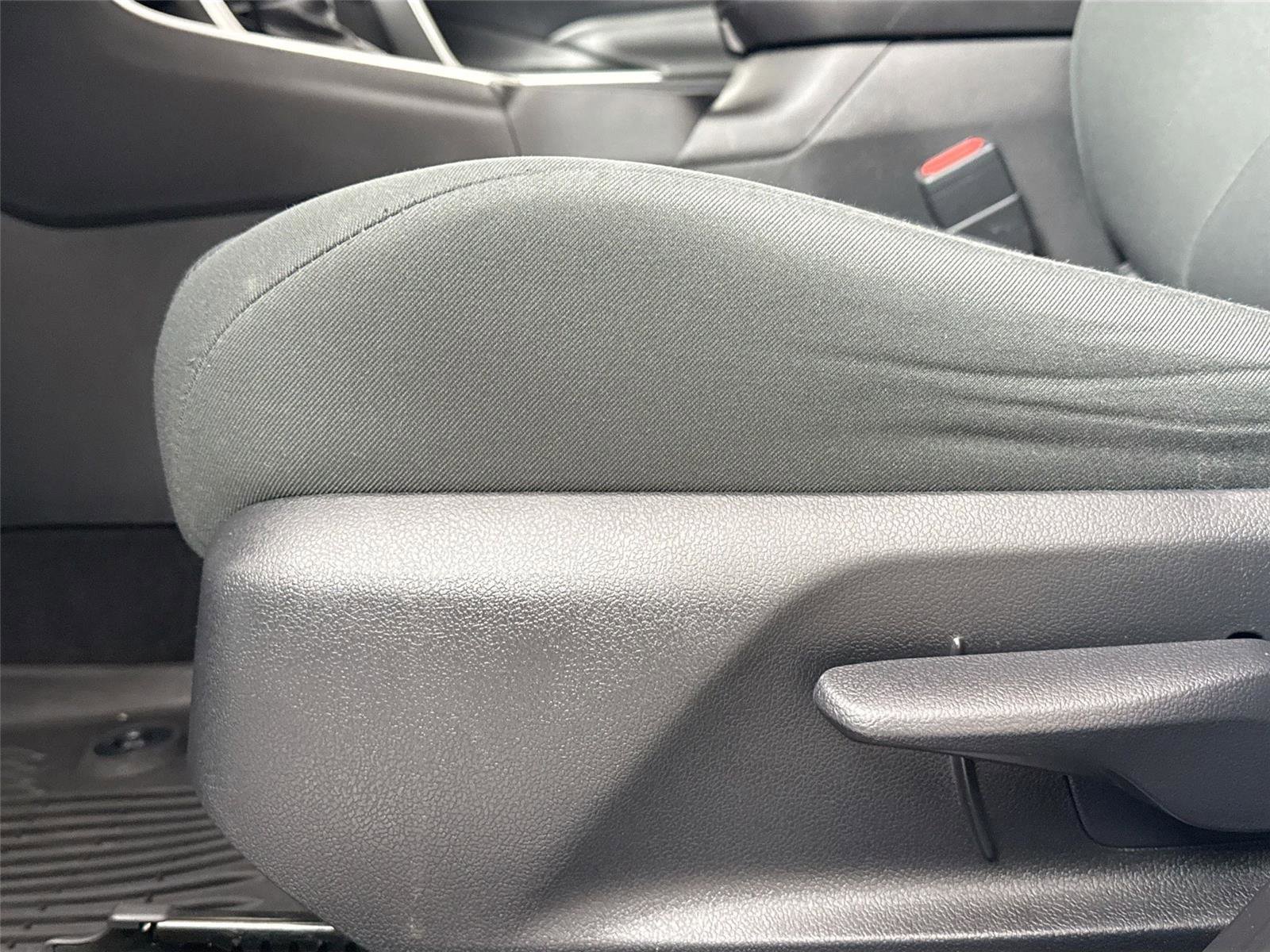 Used 2019 Toyota RAV4 LE image 25