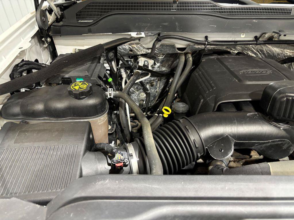 Used 2018 Chevrolet Silverado 2500 W/T w/ Snow Plow Prep Package AWD/4WD image 23