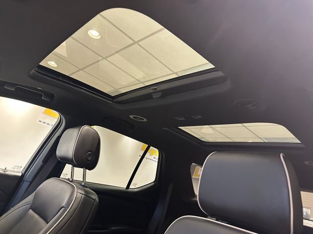 Used 2023 Chevrolet Traverse Premier w/ LPO, Floor Liner Package AWD/4WD image 4
