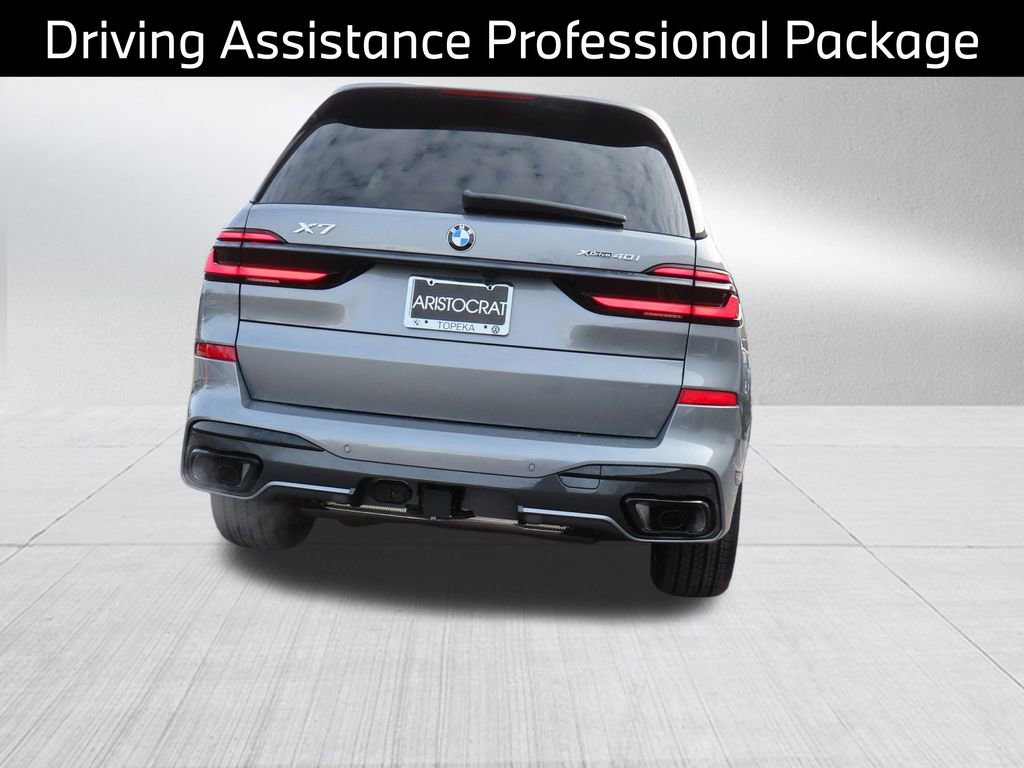 New 2026 BMW X7 xDrive40i w/ Executive Package image 8
