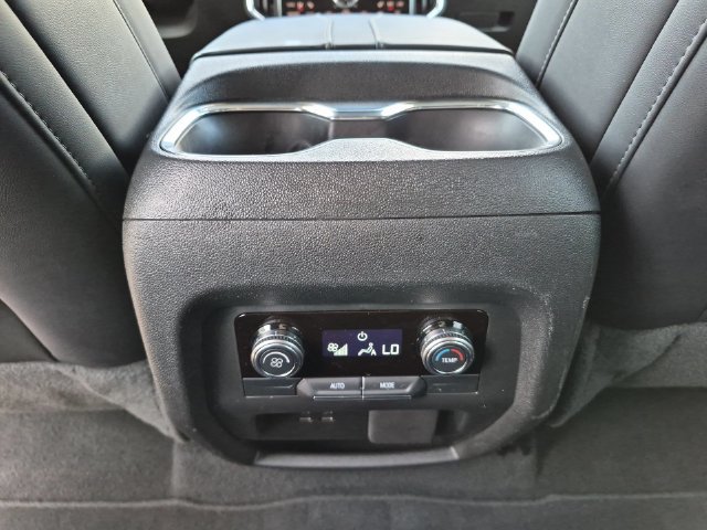 Used 2026 GMC Acadia Elevation w/ Elevation Premium Package FWD image 23