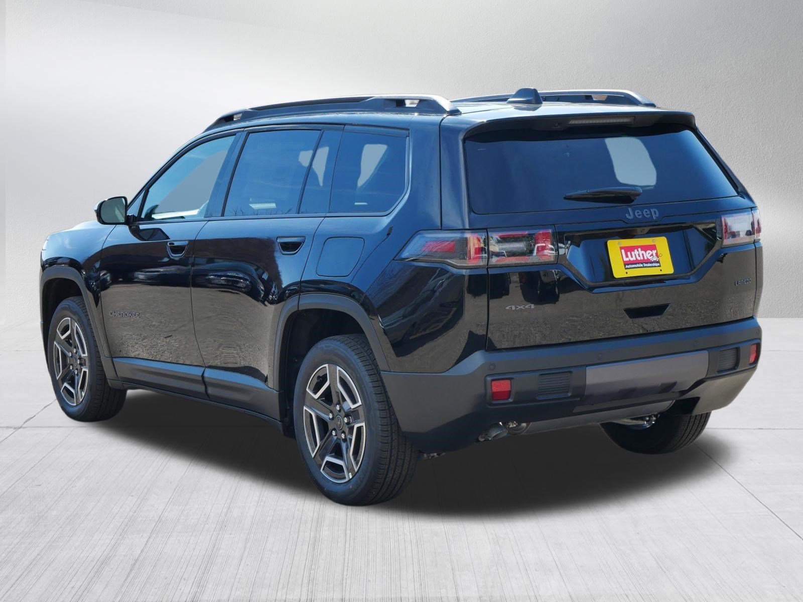 New 2026 Jeep Cherokee Laredo AWD/4WD image 3
