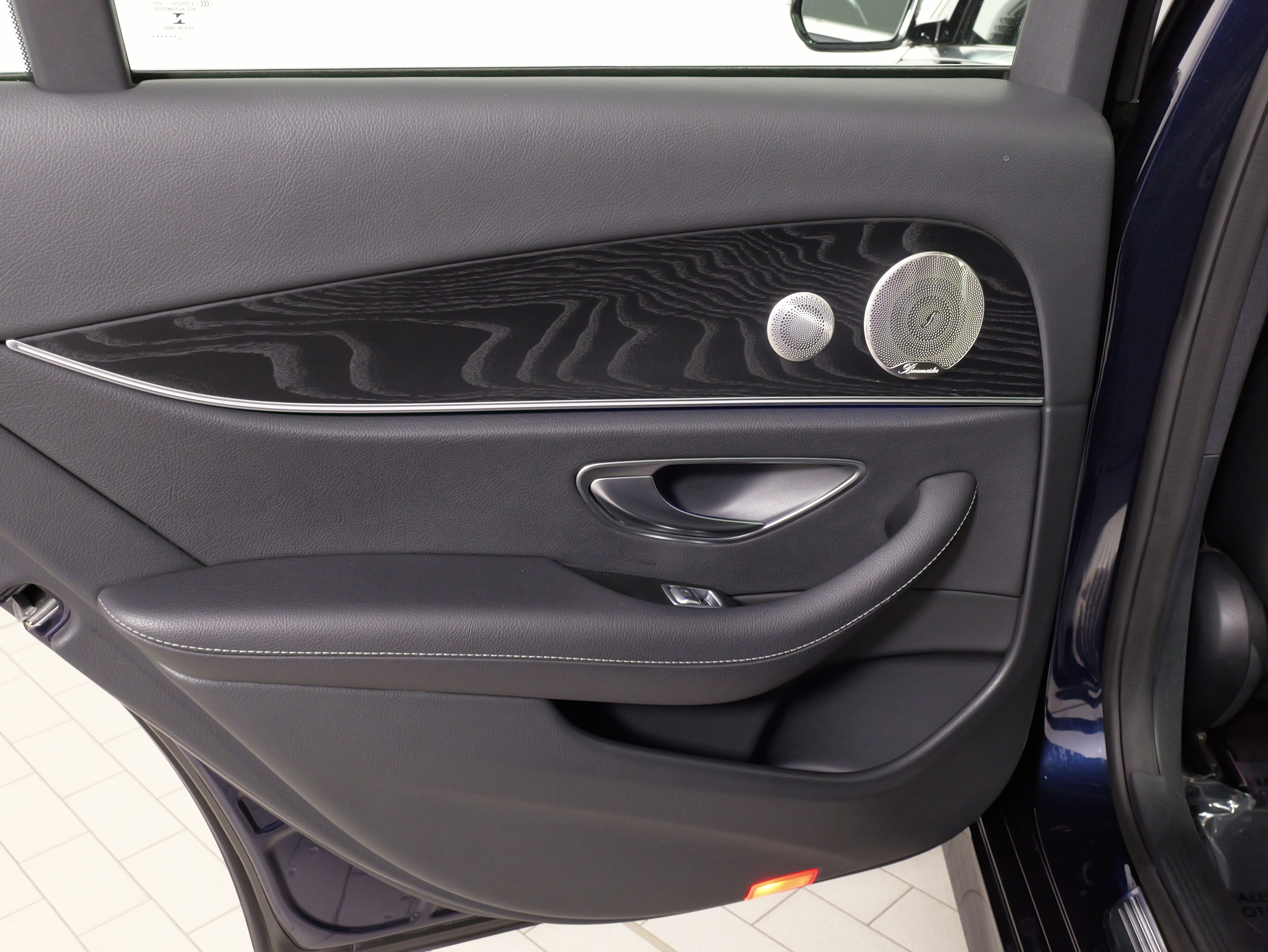 Used 2023 Mercedes-Benz E 350 4MATIC Sedan image 33