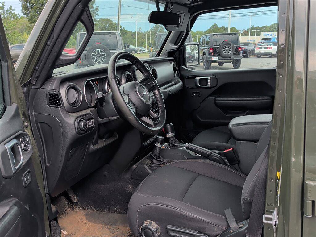 Used 2022 Jeep Gladiator Sport AWD/4WD image 14