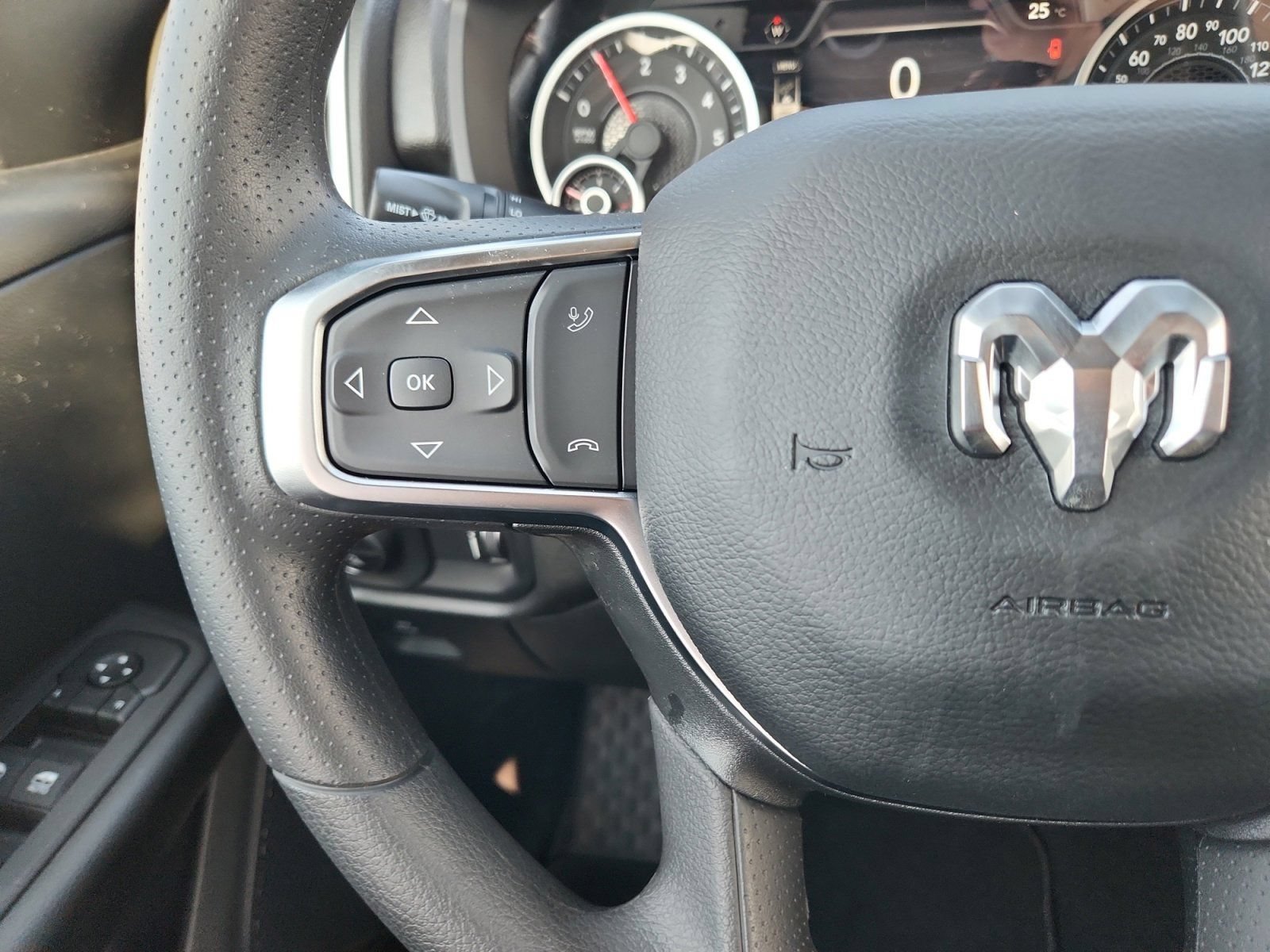 New 2026 RAM 1500 Express AWD/4WD image 15
