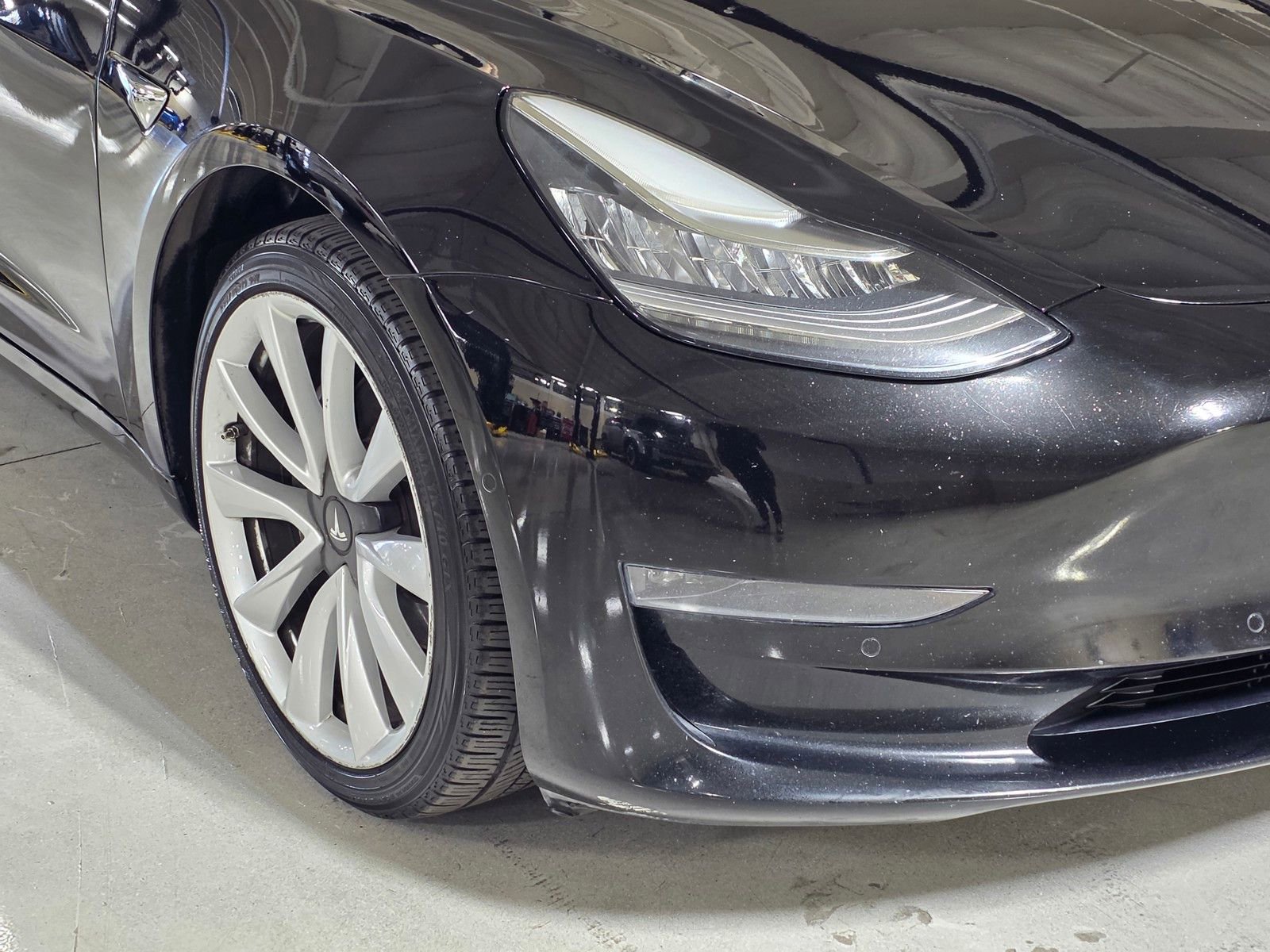 Used 2018 Tesla Model 3 Long Range image 10