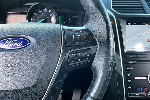 Used 2019 Ford Explorer Limited w/ Class III Trailer Tow Package image 12