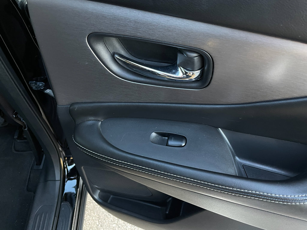 Used 2022 Nissan Murano S image 19