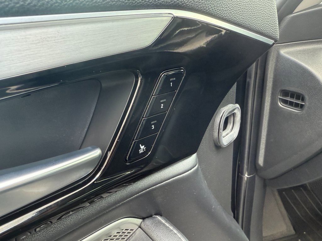 Certified 2024 Acura MDX SH-AWD w/ Technology Package image 16