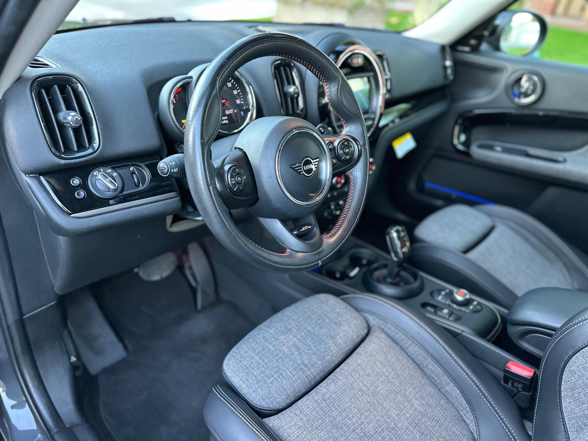 Used 2020 MINI Cooper Countryman S w/ Storage Package image 29